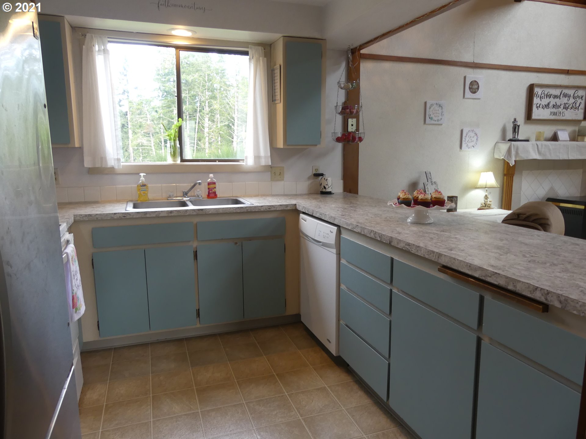 5918 Mercer Lake Road Florence, OR 97439 - Photo 15 of 32 Gallery Image 15