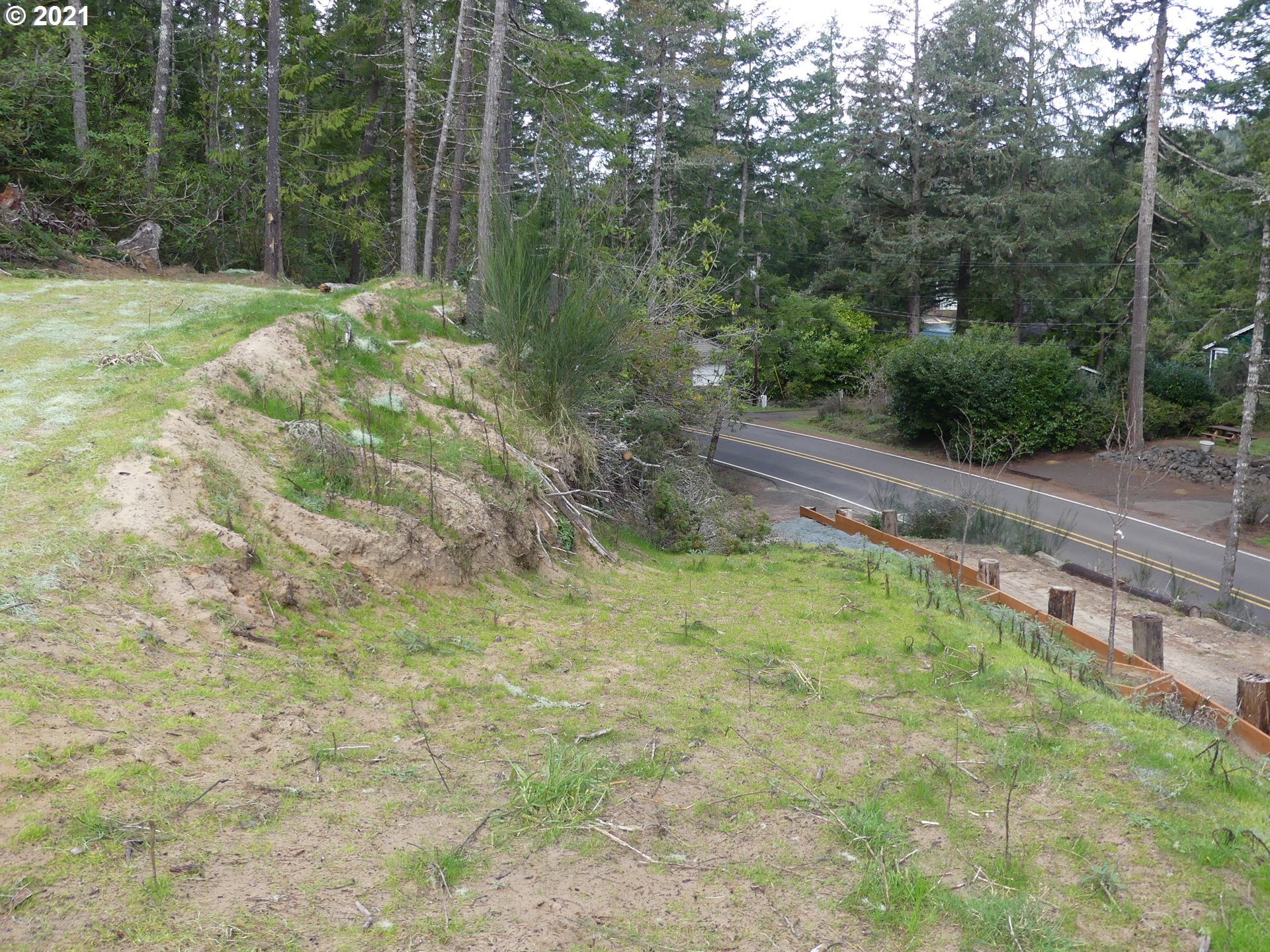 5918 Mercer Lake Road Florence, OR 97439 - Photo 10 of 32 Gallery Image 10