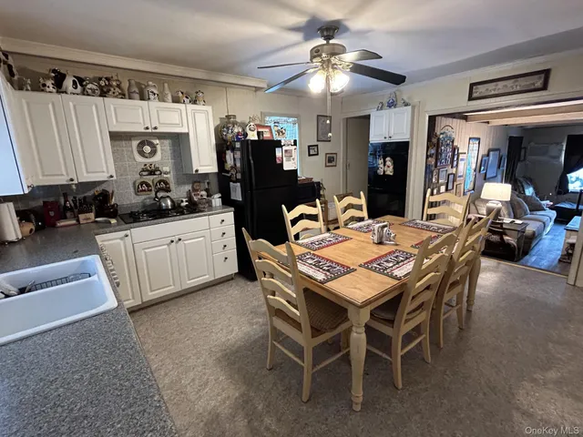 $510,000 | 220 Larch Lane, Smithtown, NY 11787