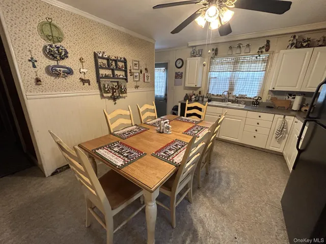 $510,000 | 220 Larch Lane, Smithtown, NY 11787