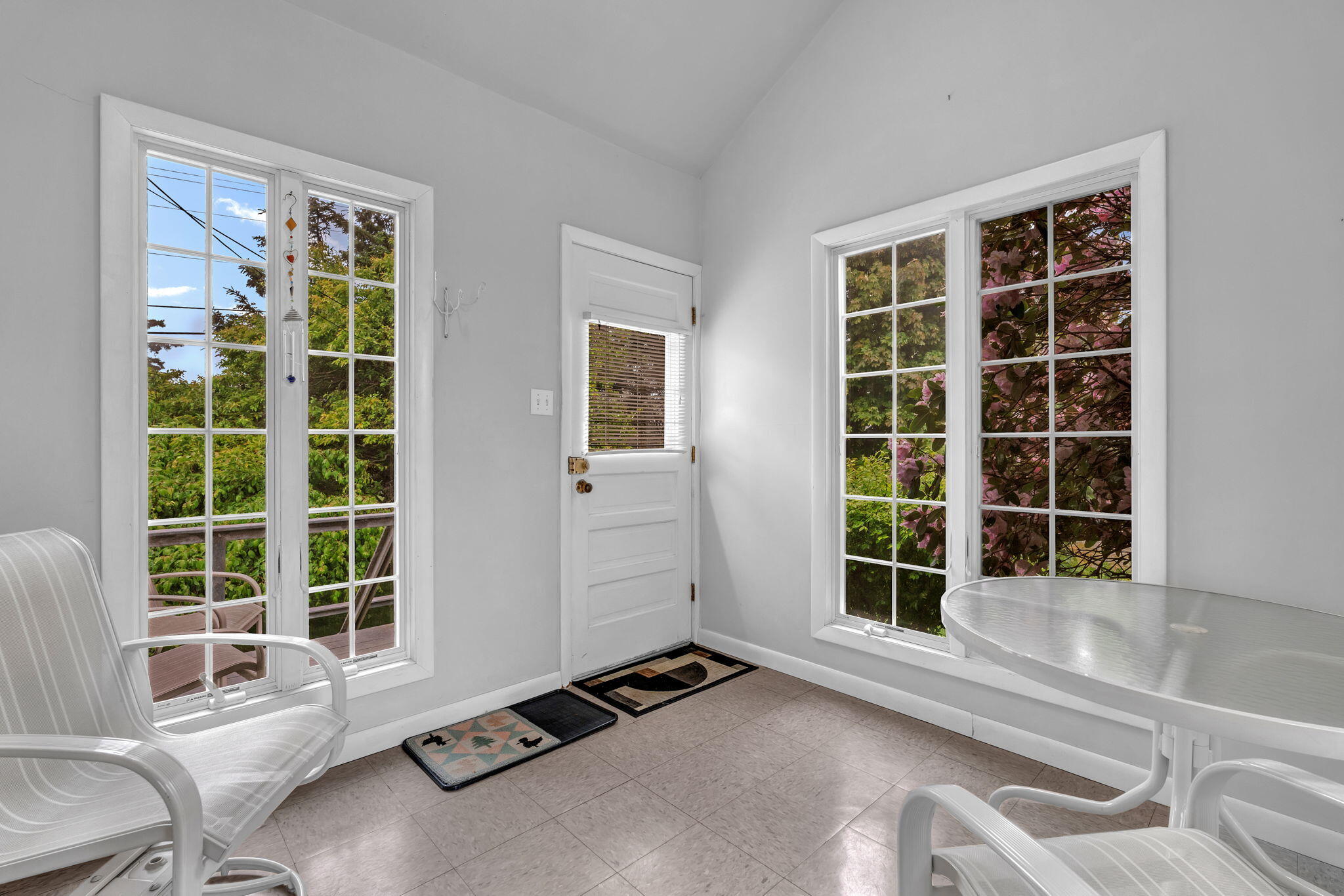 247 Island Road South Thomaston, ME 04858 - Photo 5 of 38 3 Season Glassed Sunroom