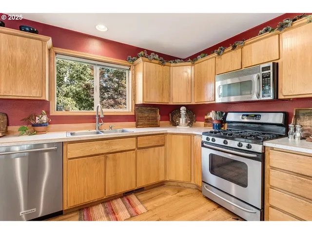 $630,000 | 2985 Northeast Alpen Glow Place, Bend, OR 97701