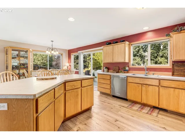 $630,000 | 2985 Northeast Alpen Glow Place, Bend, OR 97701