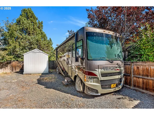 $630,000 | 2985 Northeast Alpen Glow Place, Bend, OR 97701