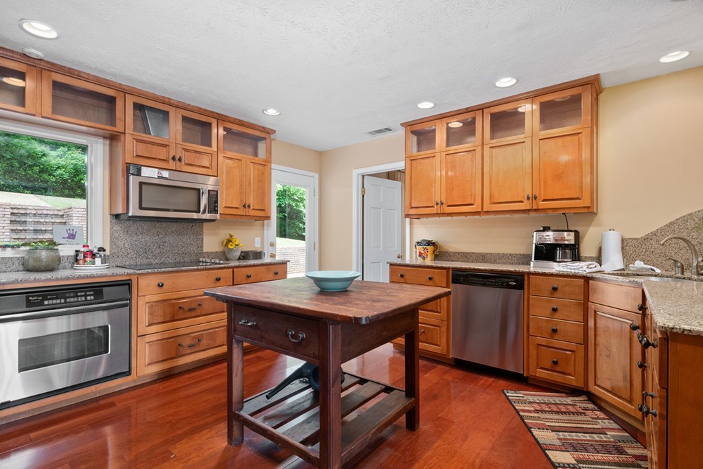 7121 Lullwater Road Columbus, GA 31904 - Photo 2 of 24 Gallery Image 2