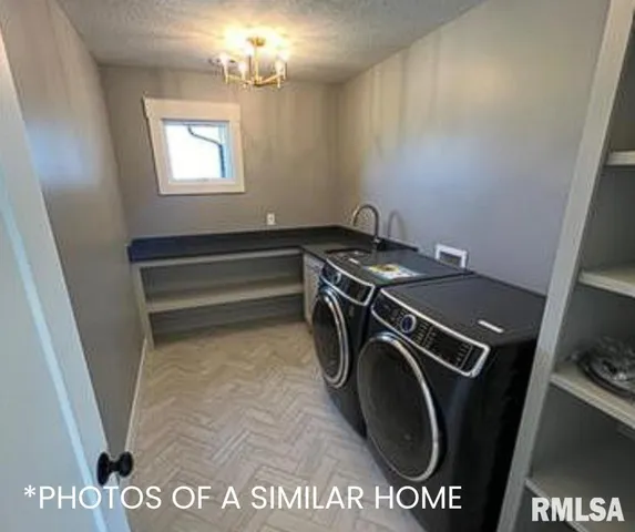 $850,000 | 6414 Pelican Street, Bettendorf, IA 52722