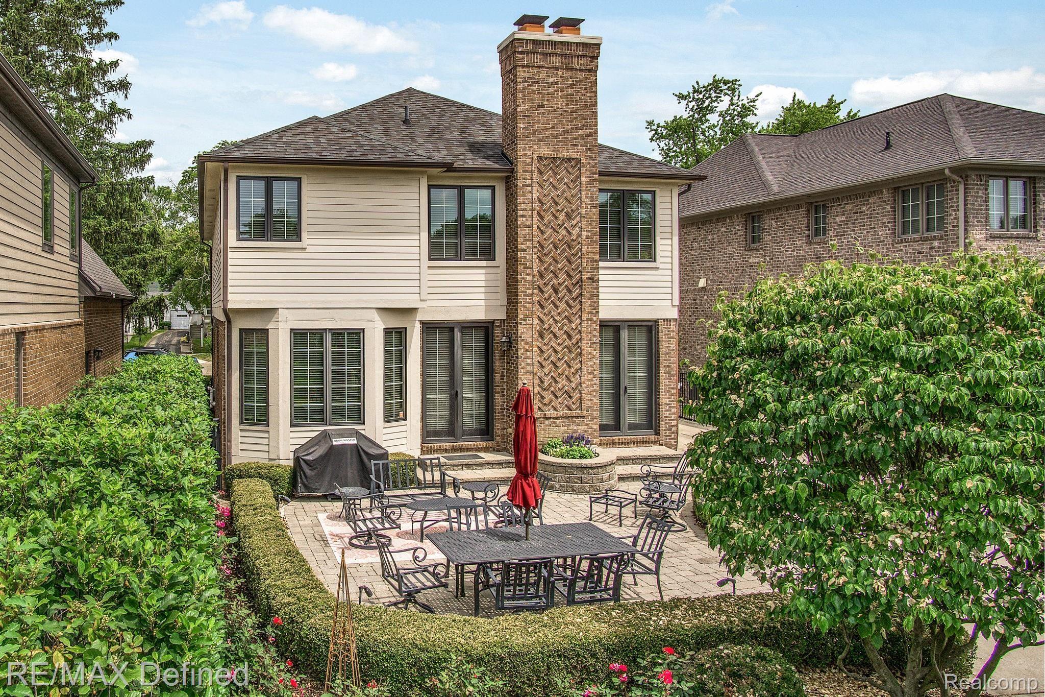 339 Ferndale Avenue Rochester, MI 48307 - Photo 53 of 64 Ferndale-Exterior-07.jpg