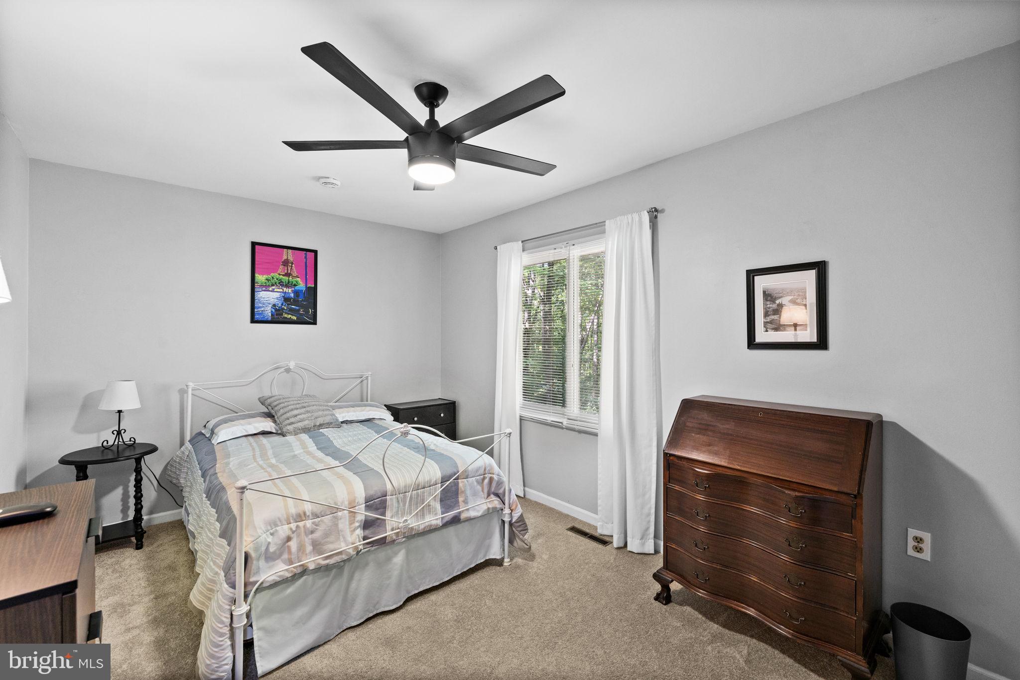 11822 Rutherford Drive Fredericksburg, VA 22407 - Photo 26 of 37 Bedroom #4 with Walk In Closet