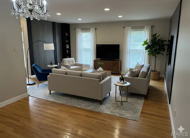 $311,900 | 4409 Fatima Drive, St. Louis, MO 63123