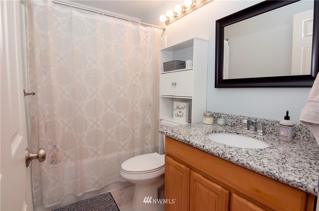 8615 Terrace Road Southwest Lakewood, WA 98498 - Photo 11 of 20 Gallery Image 11