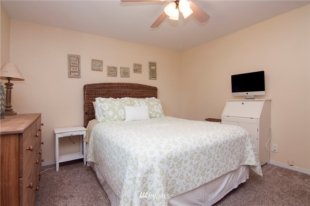8615 Terrace Road Southwest Lakewood, WA 98498 - Photo 16 of 20 Gallery Image 16