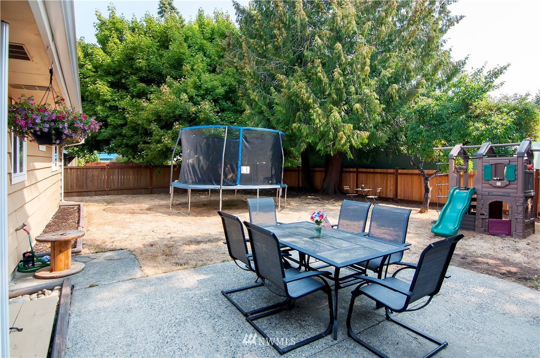 8615 Terrace Road Southwest Lakewood, WA 98498 - Photo 17 of 20 Gallery Image 17