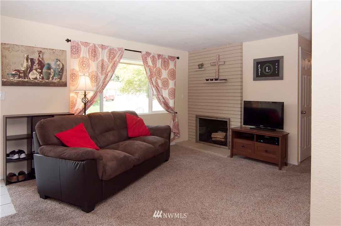 8615 Terrace Road Southwest Lakewood, WA 98498 - Photo 5 of 20 Gallery Image 5