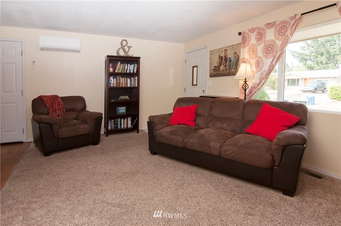 8615 Terrace Road Southwest Lakewood, WA 98498 - Photo 7 of 20 Gallery Image 7