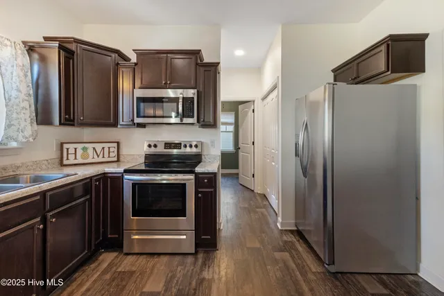 $359,000 | 263 Marsh Haven Drive, Sneads Ferry, NC 28460