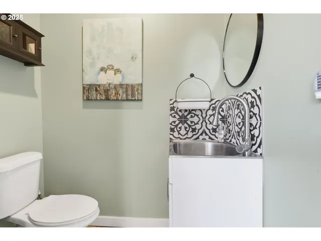 $1,299,900 | 16523 Northeast 170th Avenue, Brush Prairie, WA 98606