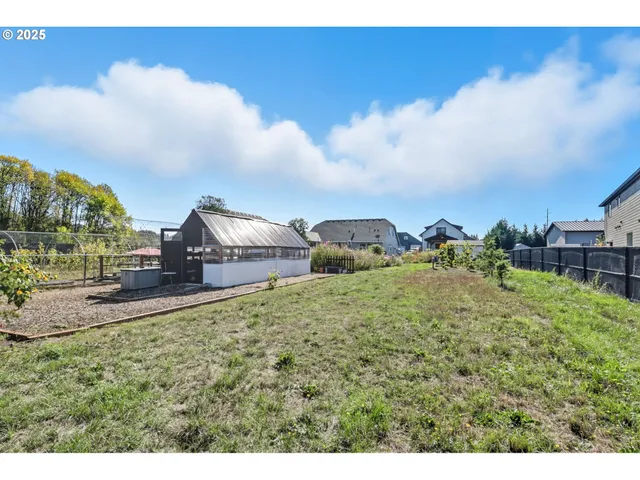 $1,299,900 | 16523 Northeast 170th Avenue, Brush Prairie, WA 98606