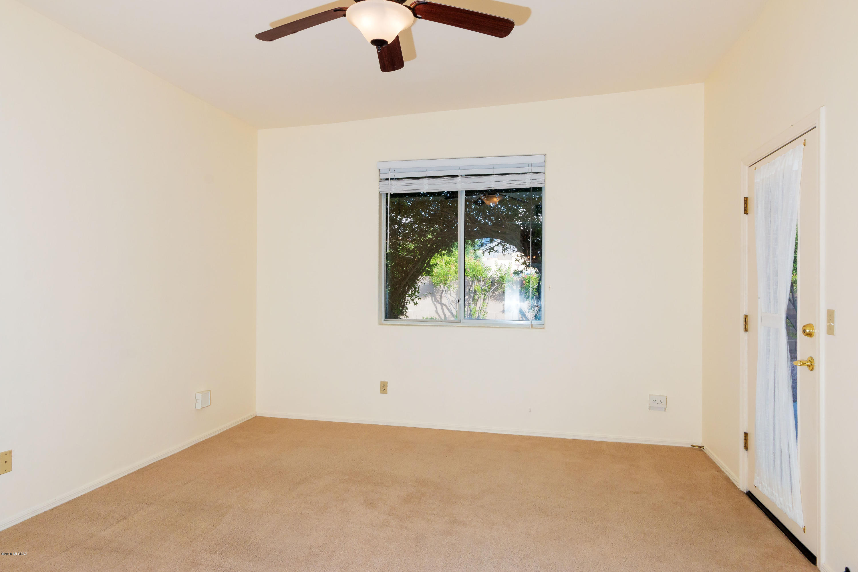 299 Ajax Peak Road Tucson, AZ 85737 - Photo 5 of 27 Gallery Image 5