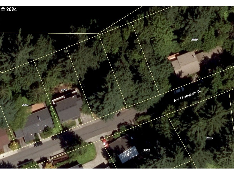 Southwest Champlain Drive Portland, OR 97205 - Photo 2 of 7