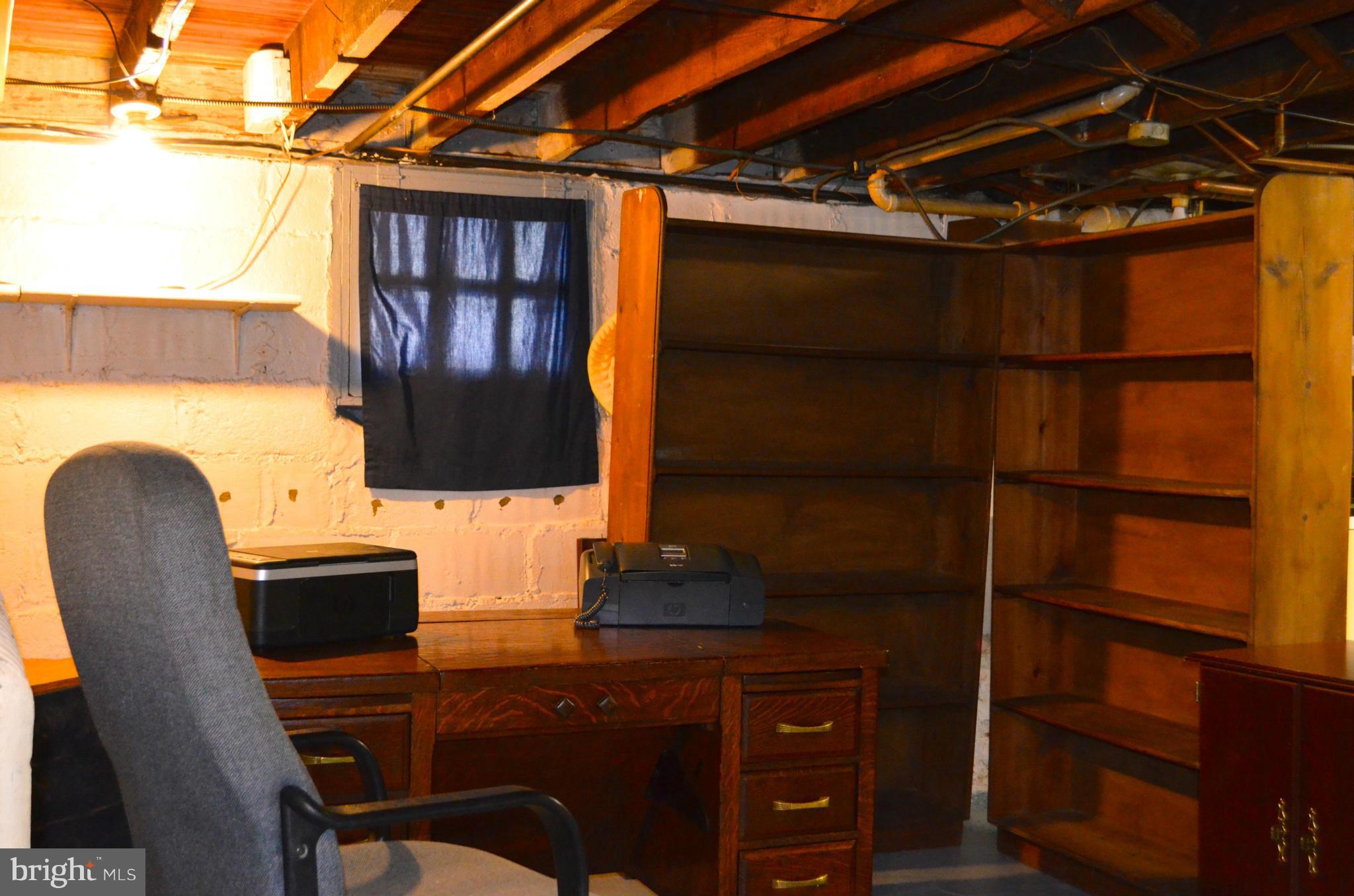 20 Ridge Road Catonsville, MD 21228 - Photo 19 of 25 Interior (General)