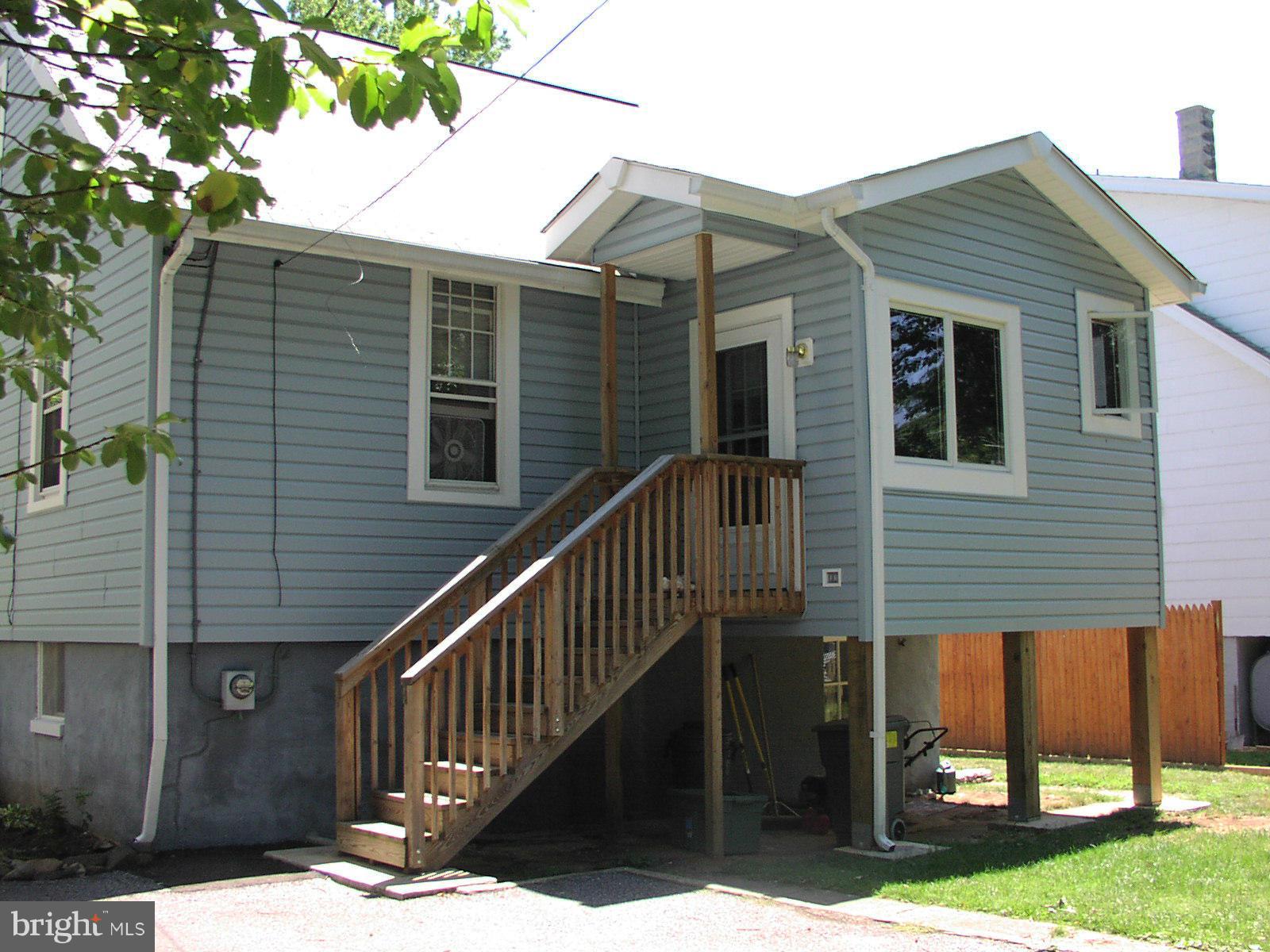 20 Ridge Road Catonsville, MD 21228 - Photo 22 of 25 Exterior (Rear)