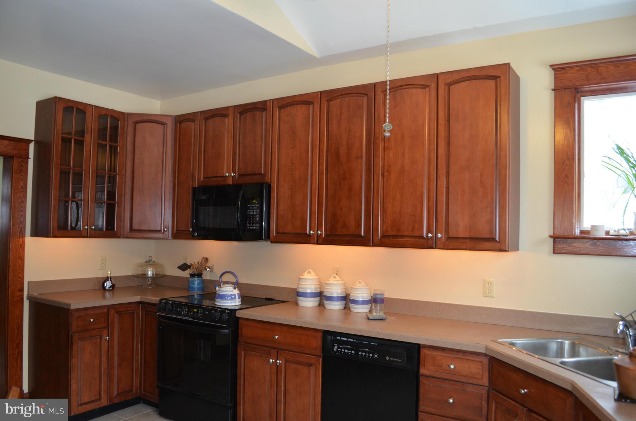 20 Ridge Road Catonsville, MD 21228 - Photo 10 of 25 Kitchen
