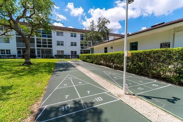 $3,750 | 1501 South Ocean Boulevard, Unit 307, Lauderdale-by-the-Sea, FL 33062