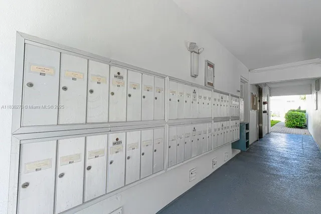 $3,200 | 1501 South Ocean Boulevard, Unit 307, Lauderdale-by-the-Sea, FL 33062