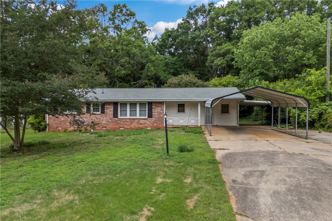 104 Henry Avenue Seneca, SC 29678 - Photo 35 of 50