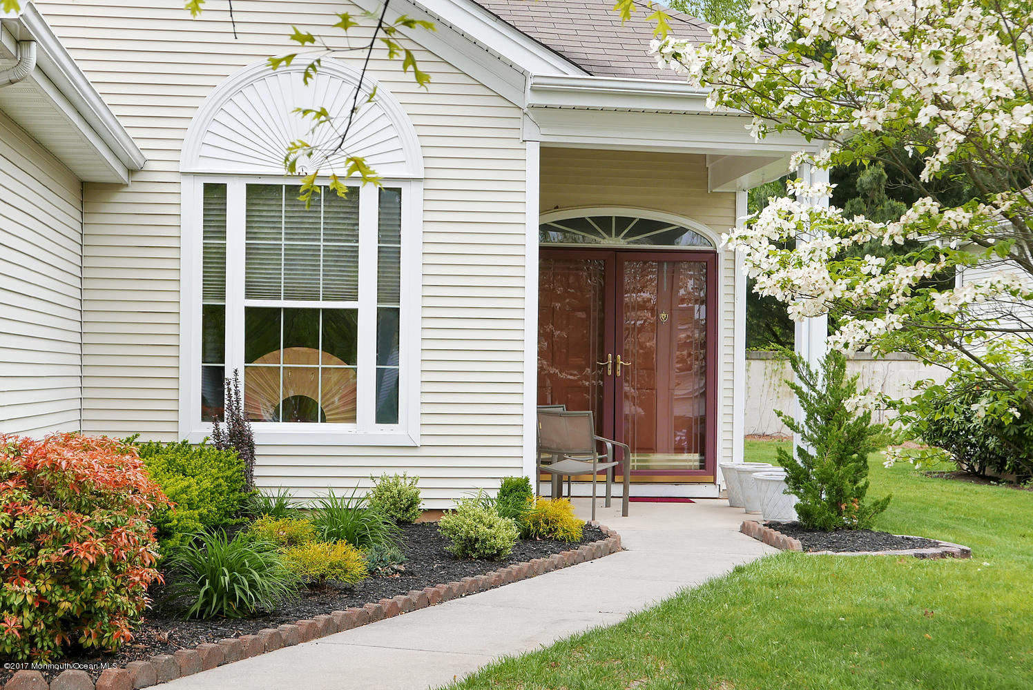 76 Silverside Rd Lakewood-large-003-1-L1