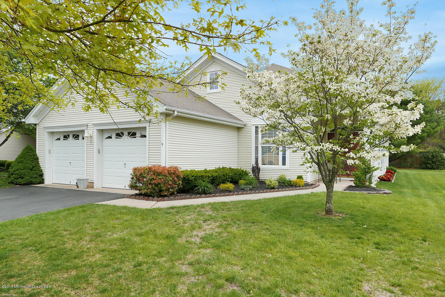 76 Silverside Rd Lakewood-large-007-5-L1