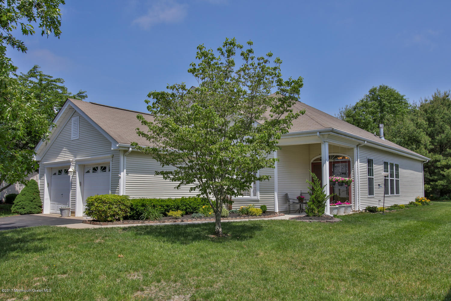 76 Silverside Rd Lakewood-large-029-11-1