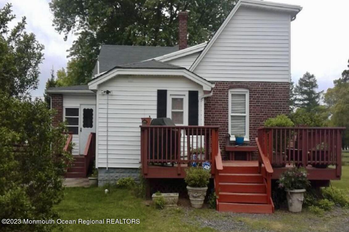 265 County Road 537 Colts Neck, NJ 07722 - Photo 3 of 19 Side Deck