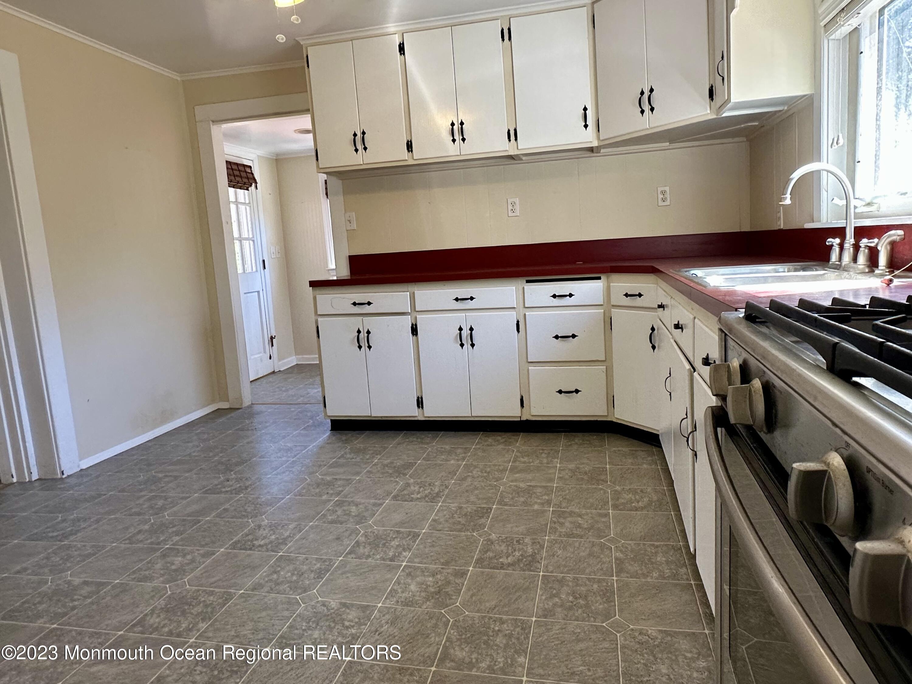 265 County Road 537 Colts Neck, NJ 07722 - Photo 8 of 19 Kitchen