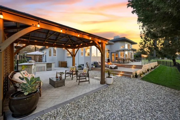 $1,299,999 | 1355 Sonnys Way, Hollister, CA 95023