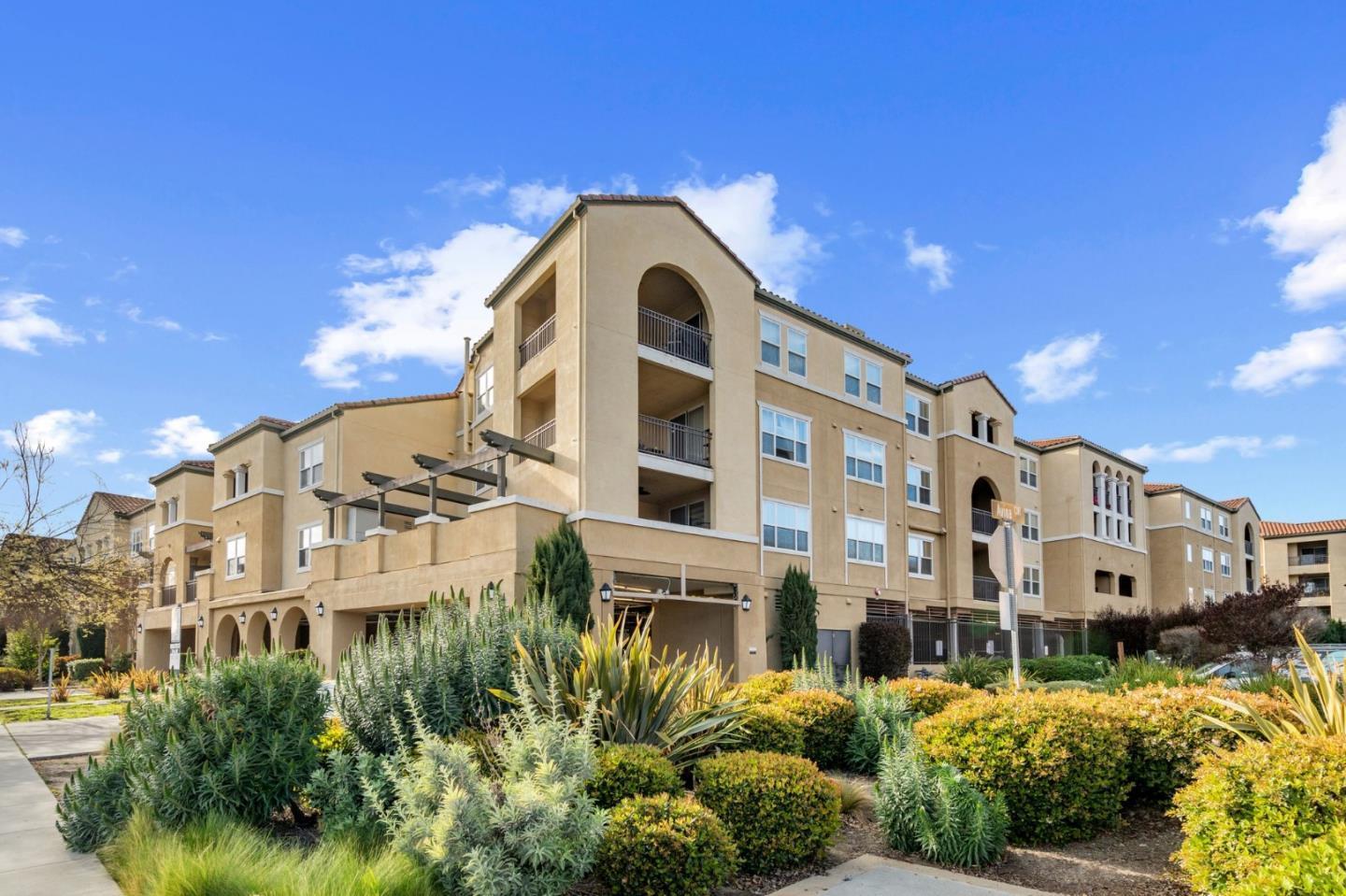 1883 Agnew Road, Unit 341 Santa Clara, CA 95054 - Photo 1 of 38 a view of a large building