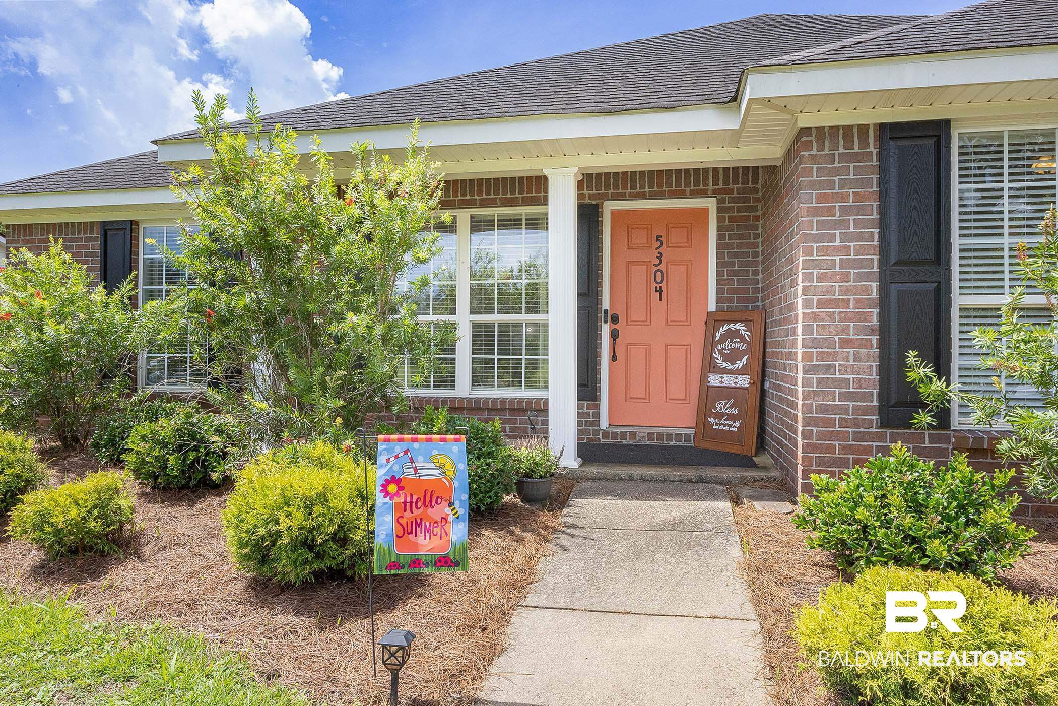 5304 Lansdowne Drive Mobile, AL 36693 - Photo 2 of 28 Entry