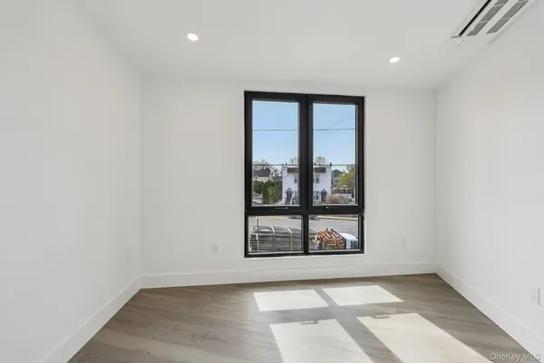 $5,200 | 325 Manville Road, Unit 101, Pleasantville, NY 10570