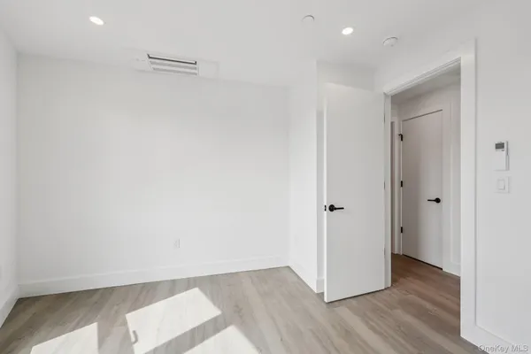 $5,200 | 325 Manville Road, Unit 101, Pleasantville, NY 10570