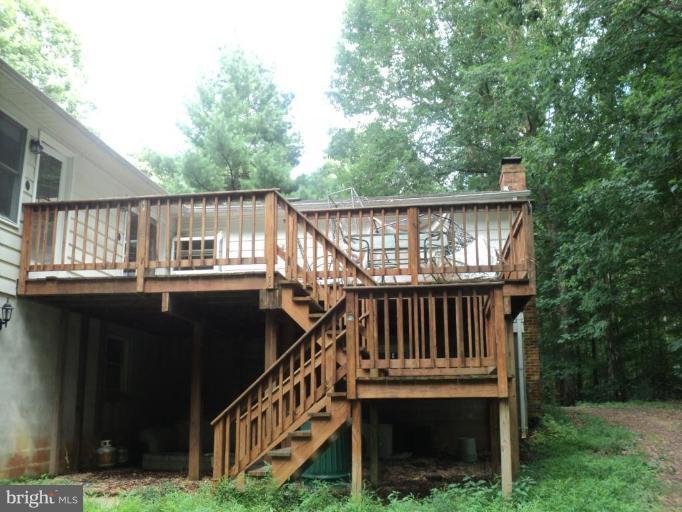 7000 Gilbeth Road Manassas, VA 20112 - Photo 8 of 9 Deck