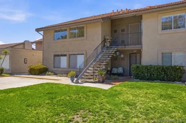 $625,000 | 17430 Plaza Otonal, San Diego, CA 92128