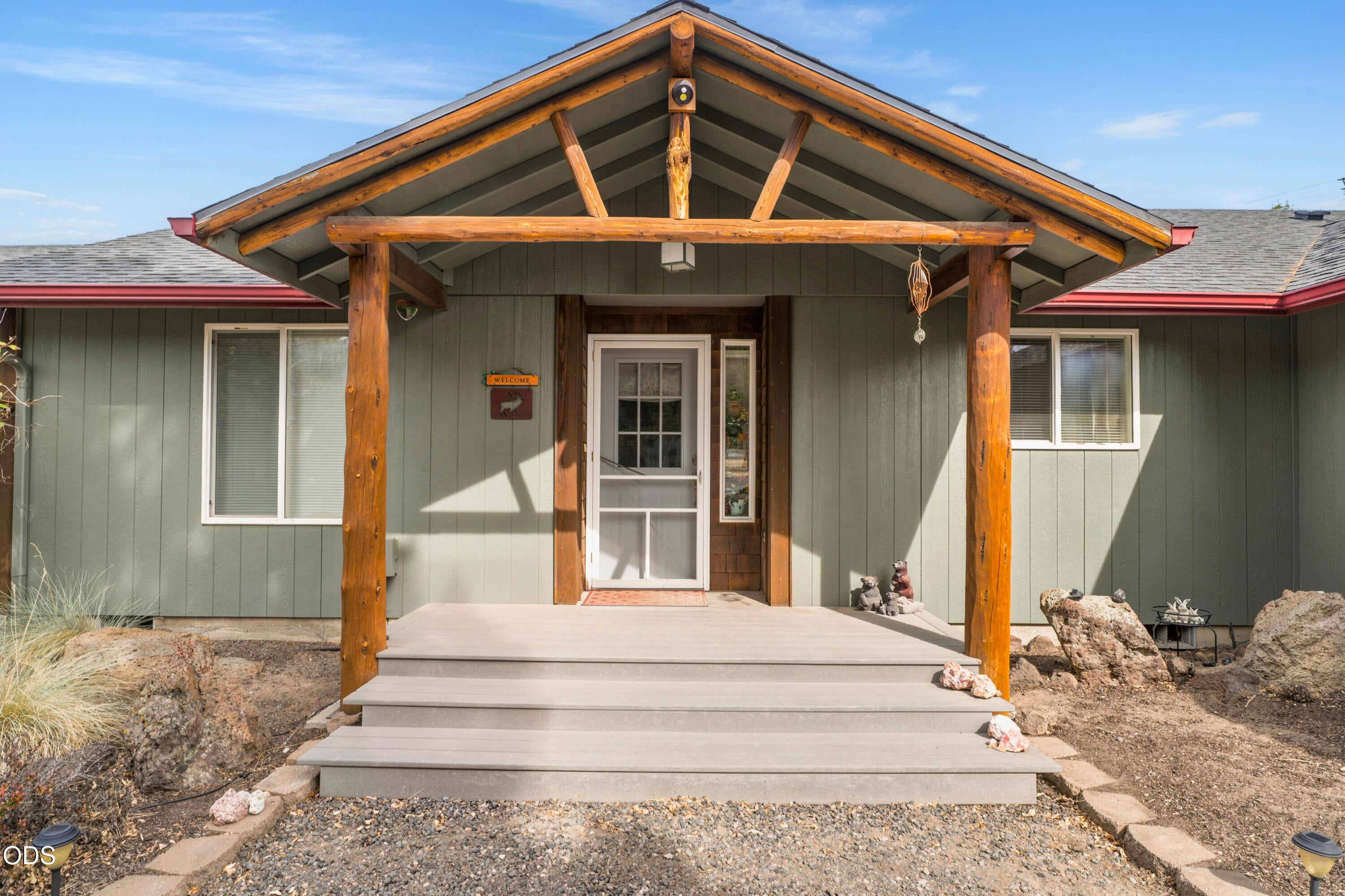 6040 Southwest Shad Road Terrebonne, OR 97760 - Photo 2 of 82 Gallery Image 2