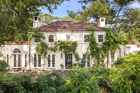 $2,399,000 | 120 Collins Road, Newton, MA 02468