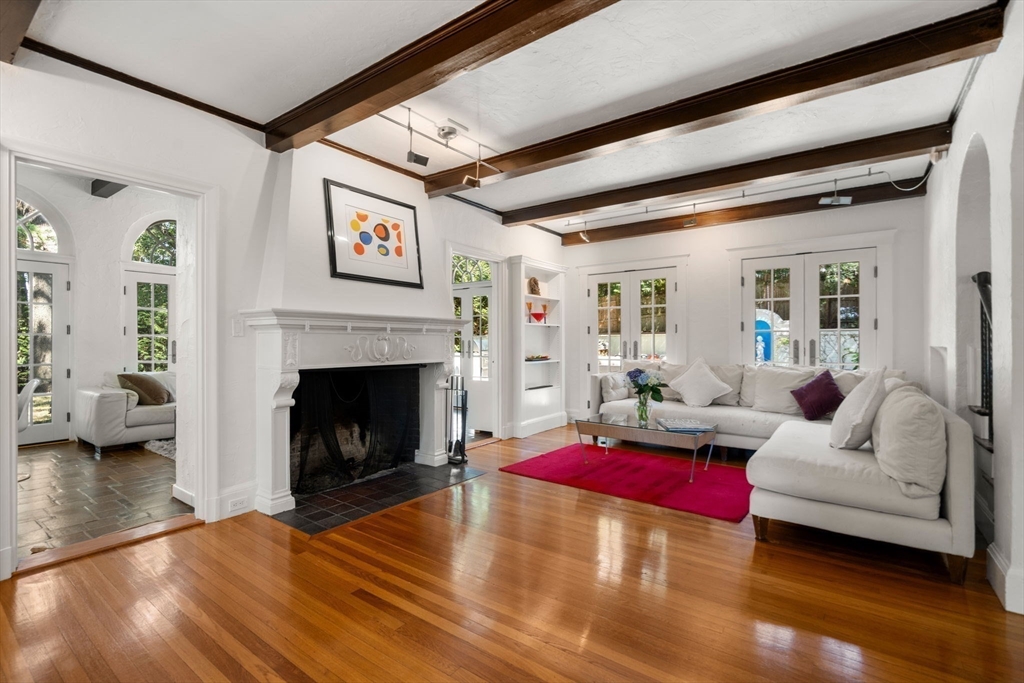 120 Collins Road Newton, MA 02468 - Photo 6 of 42