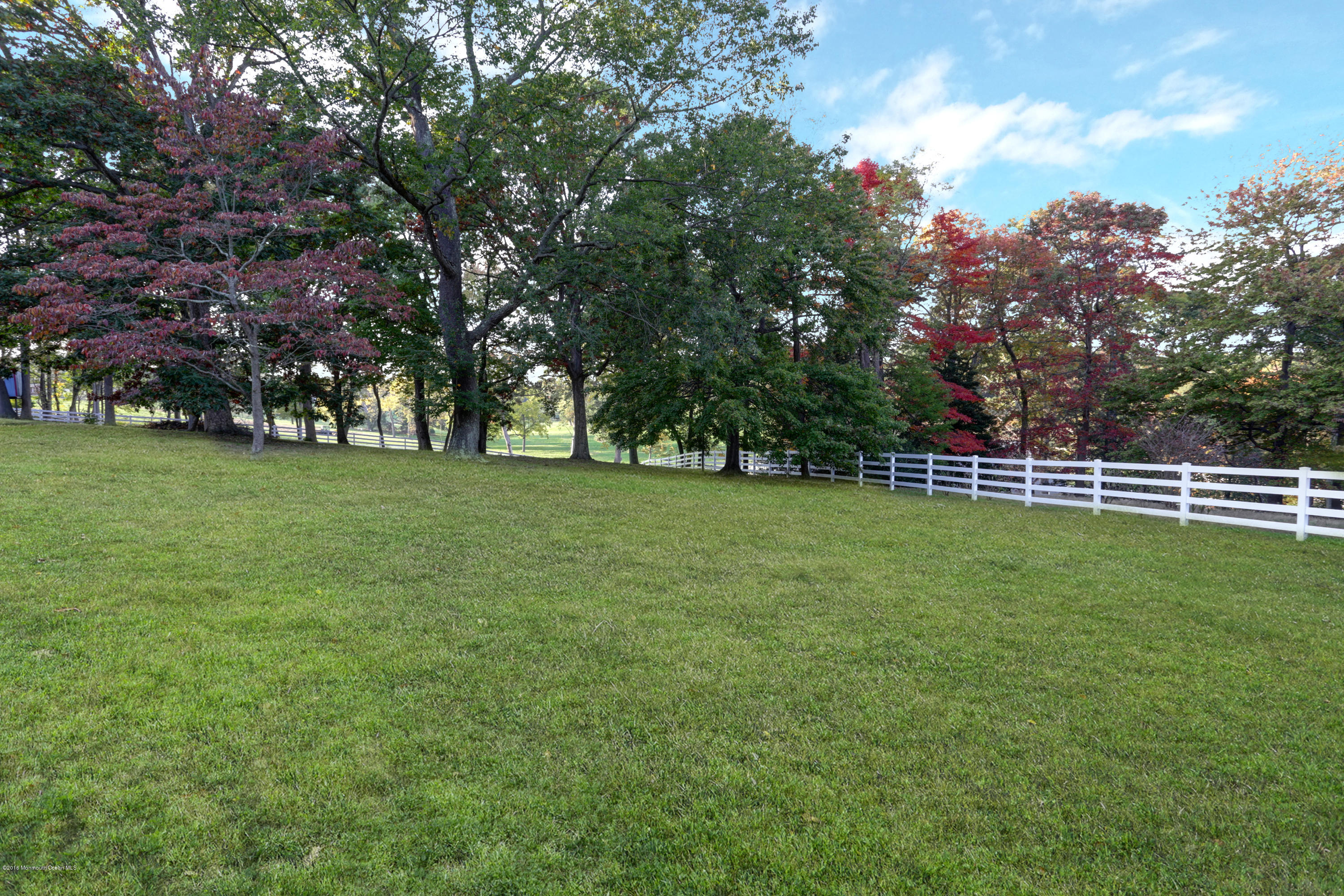 623 Cooper Road Middletown, NJ 07716 - Photo 13 of 34 9