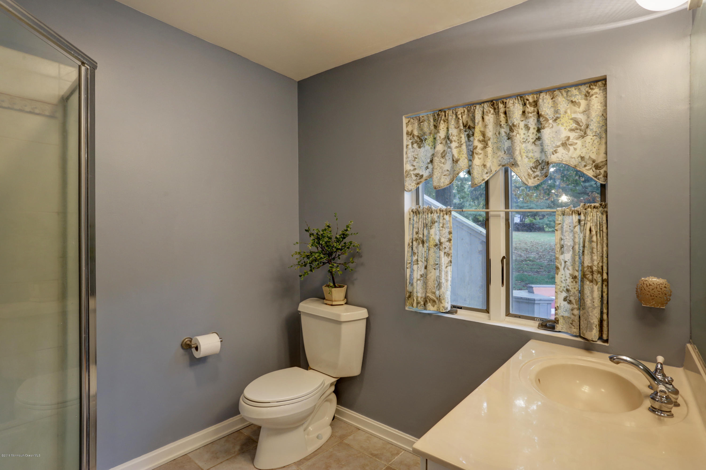 623 Cooper Road Middletown, NJ 07716 - Photo 24 of 34 22