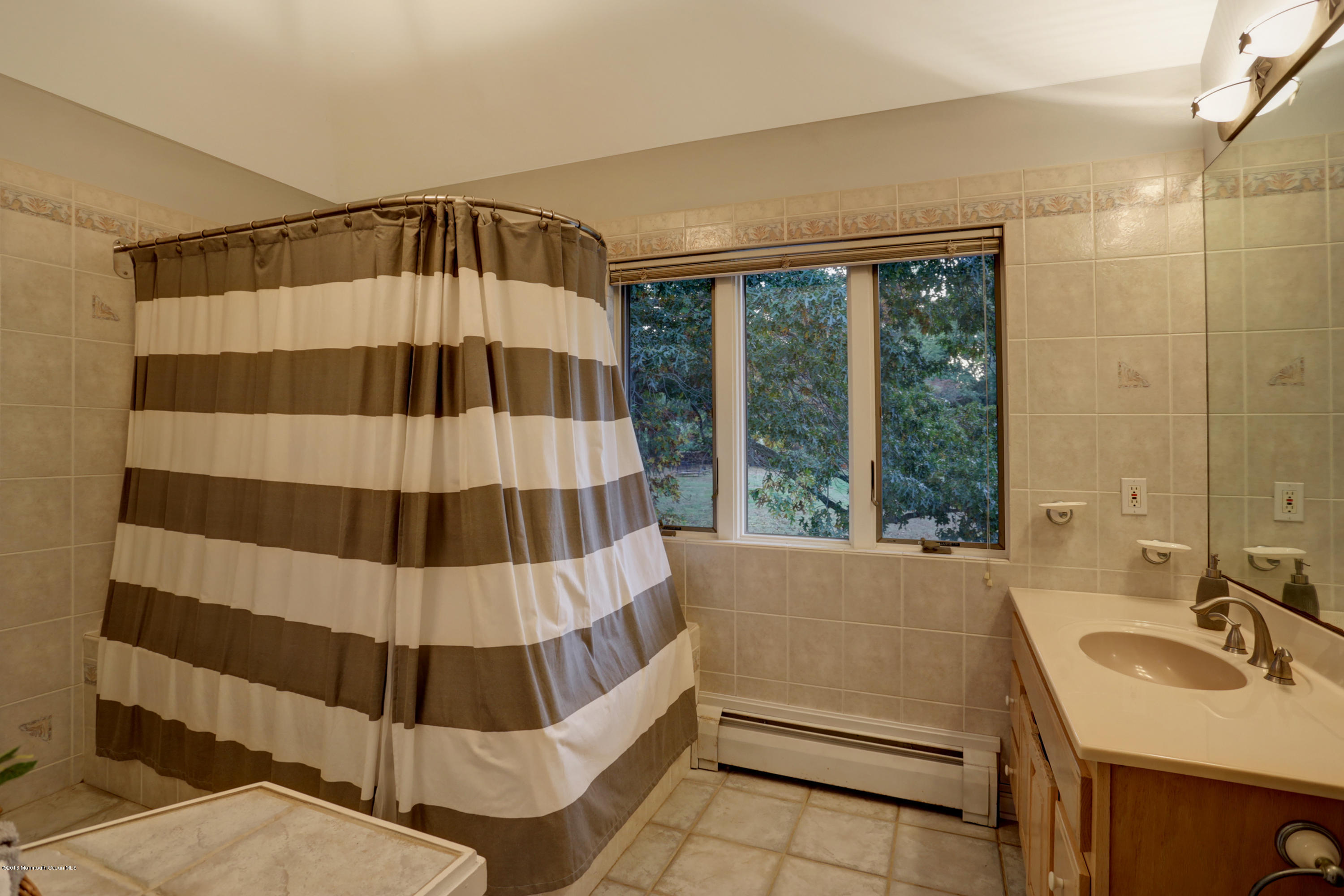 623 Cooper Road Middletown, NJ 07716 - Photo 26 of 34 33