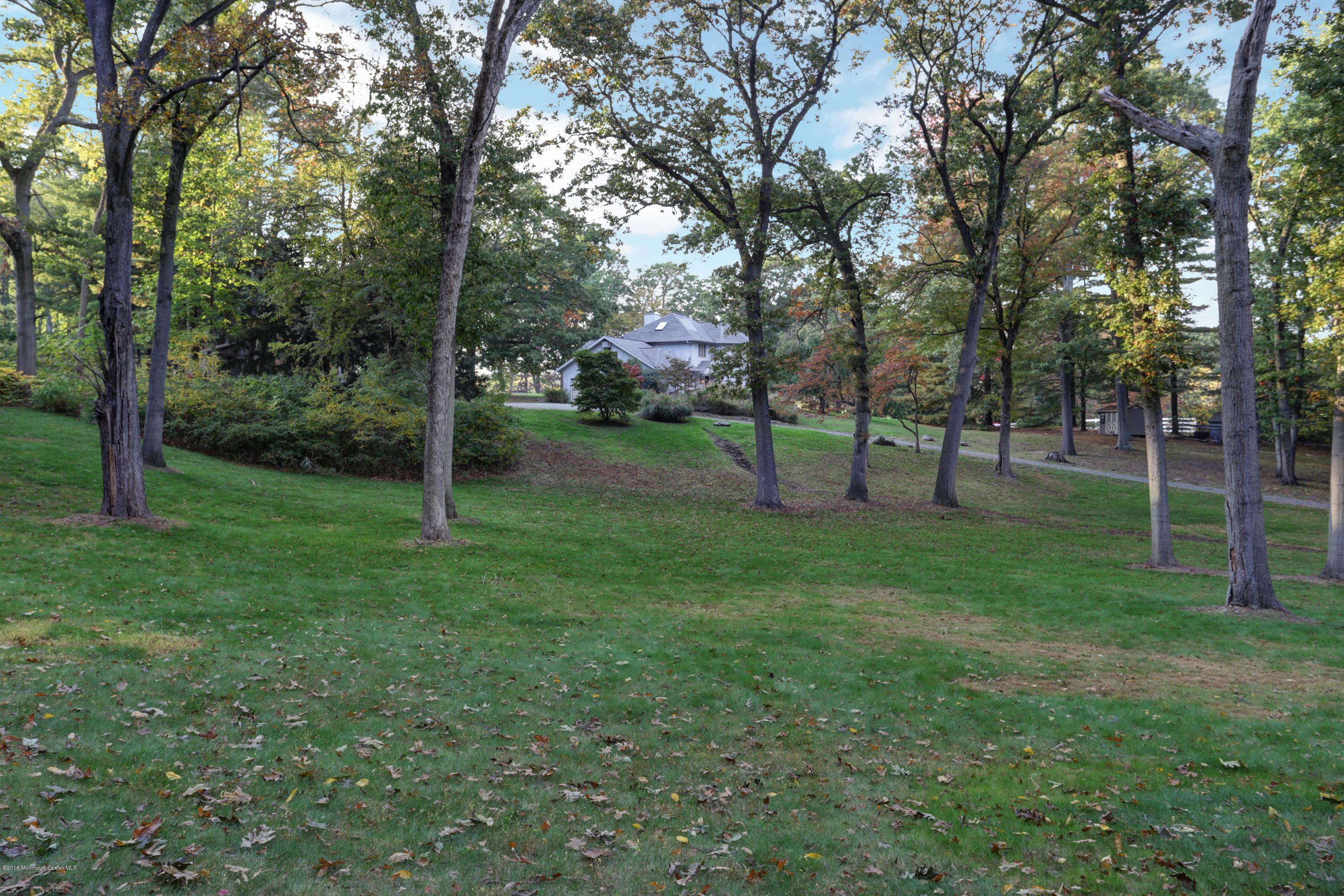 623 Cooper Road Middletown, NJ 07716 - Photo 6 of 34 17