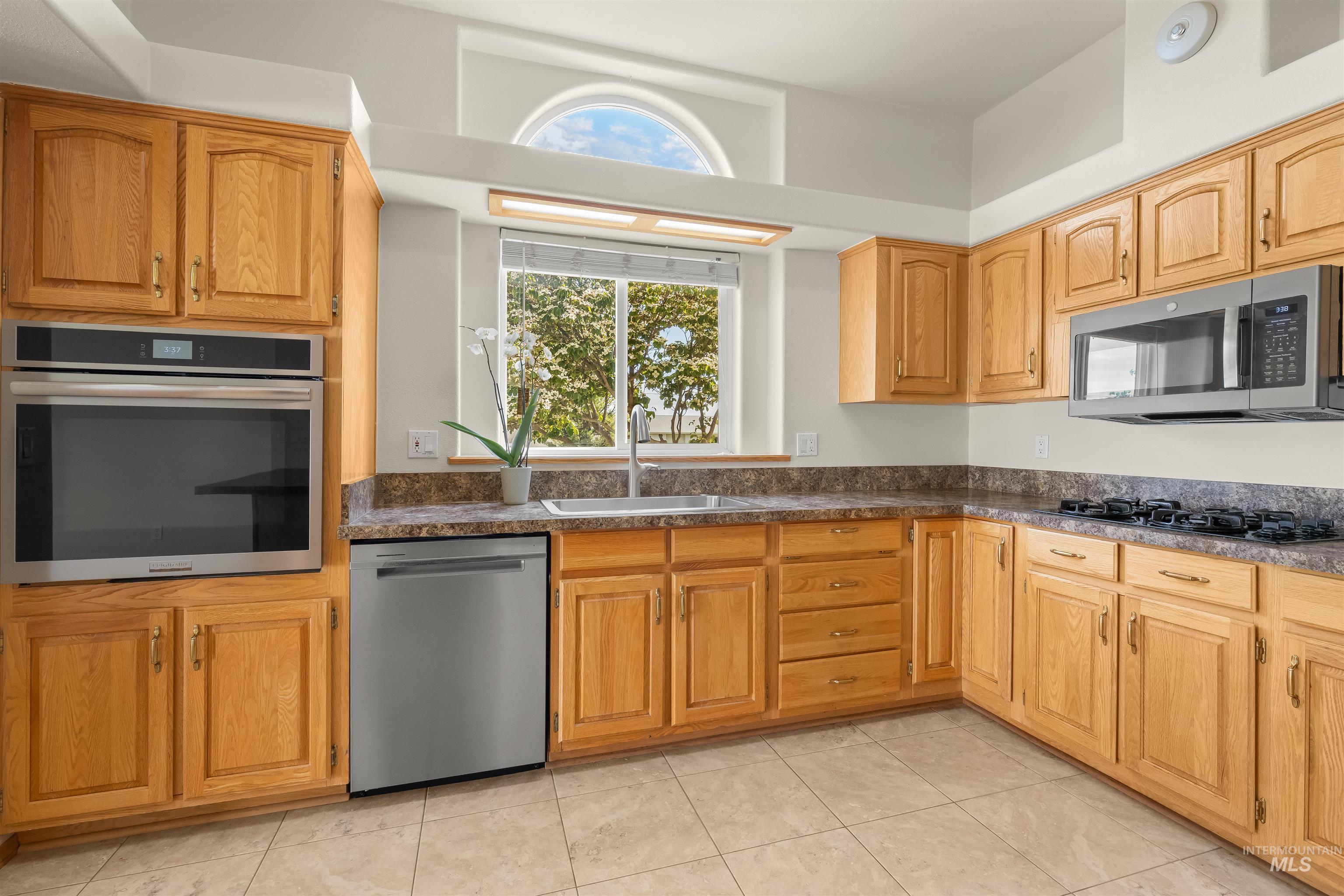 2039 Ripon Avenue Lewiston, ID 83501 - Photo 10 of 49