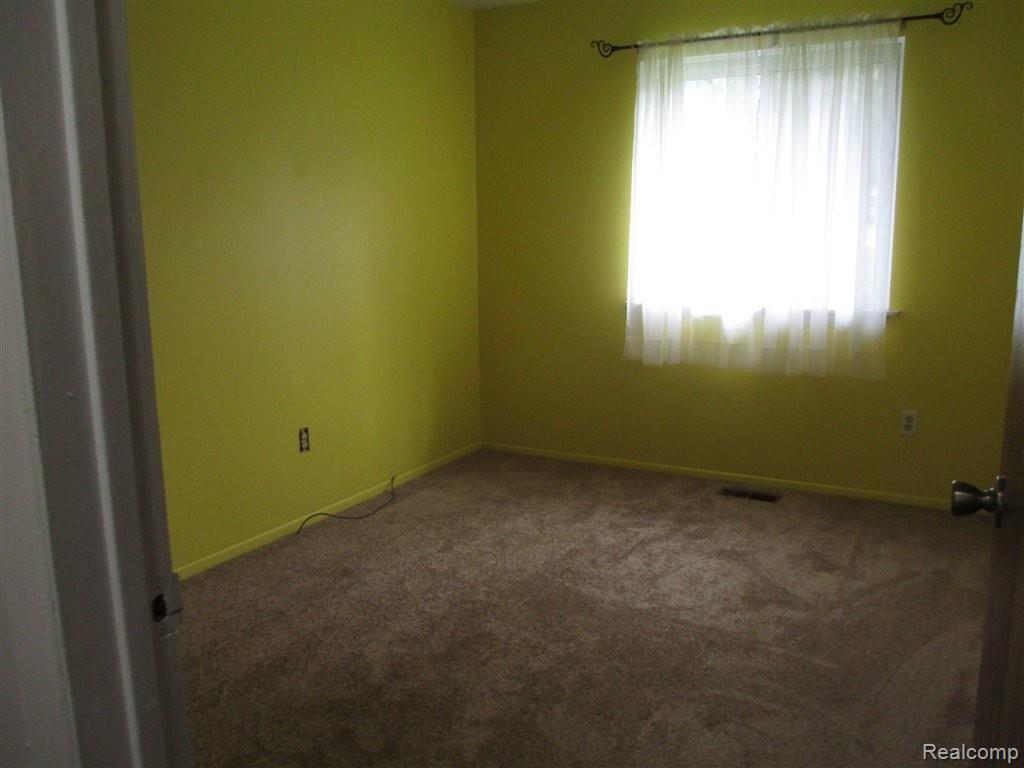 13242 Frazho Road Warren, MI 48089 - Photo 10 of 20 IMG_0037.JPG
